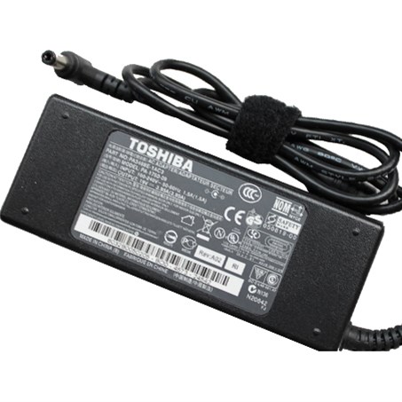 TOSHIBA UNIVERSAL AC ADAPTER - 15V, 120W, 8A, 3-PIN